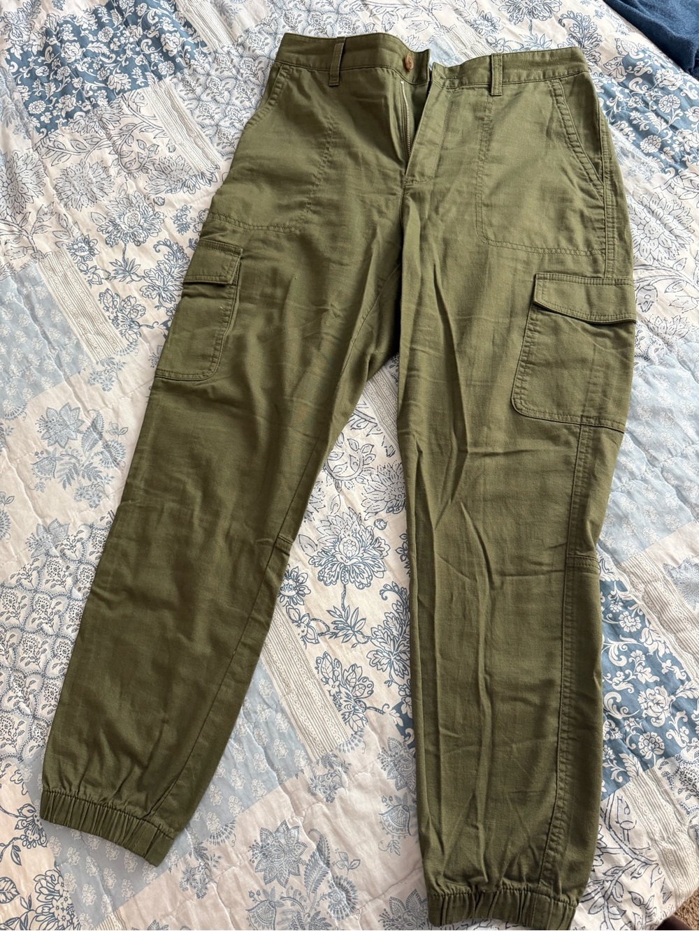 GAP Olive Green Cargo Jogger Pants